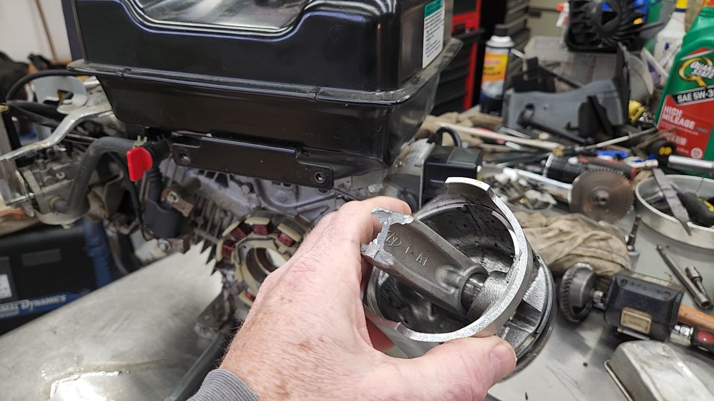 Internal engine damage inspection